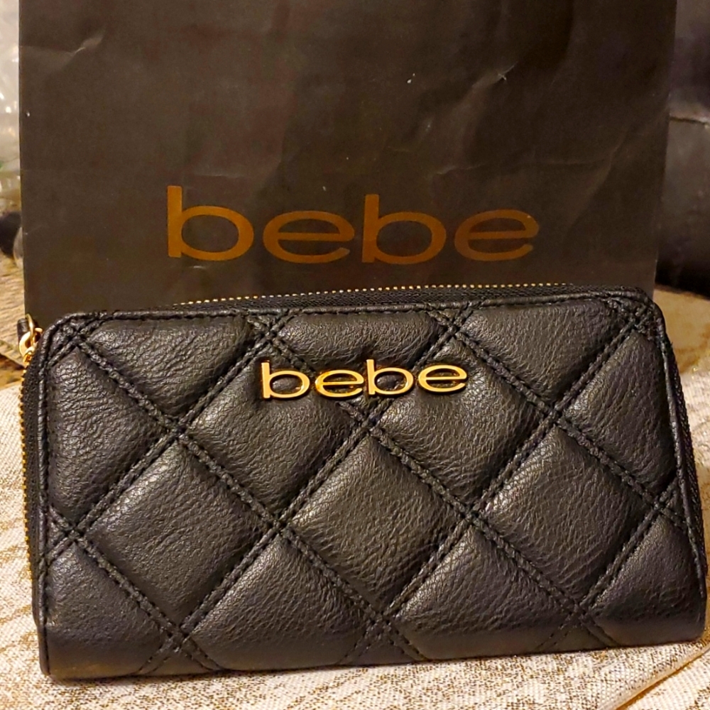 NWT Bebe Wallet